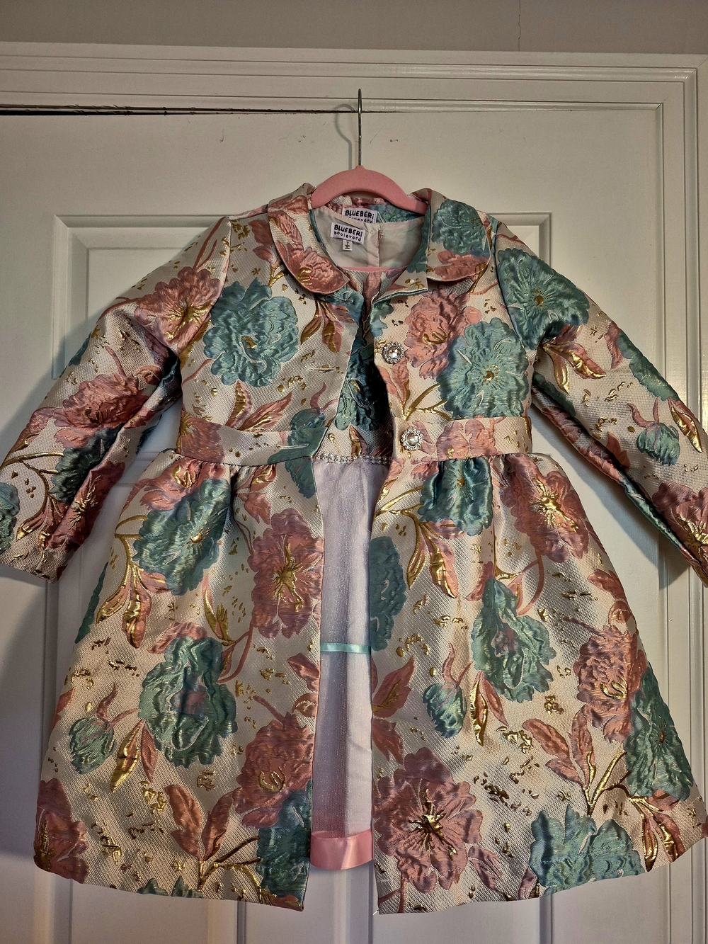 Blue & Pink Floral Brocade Girls' Coat by Blueberi Boulevard